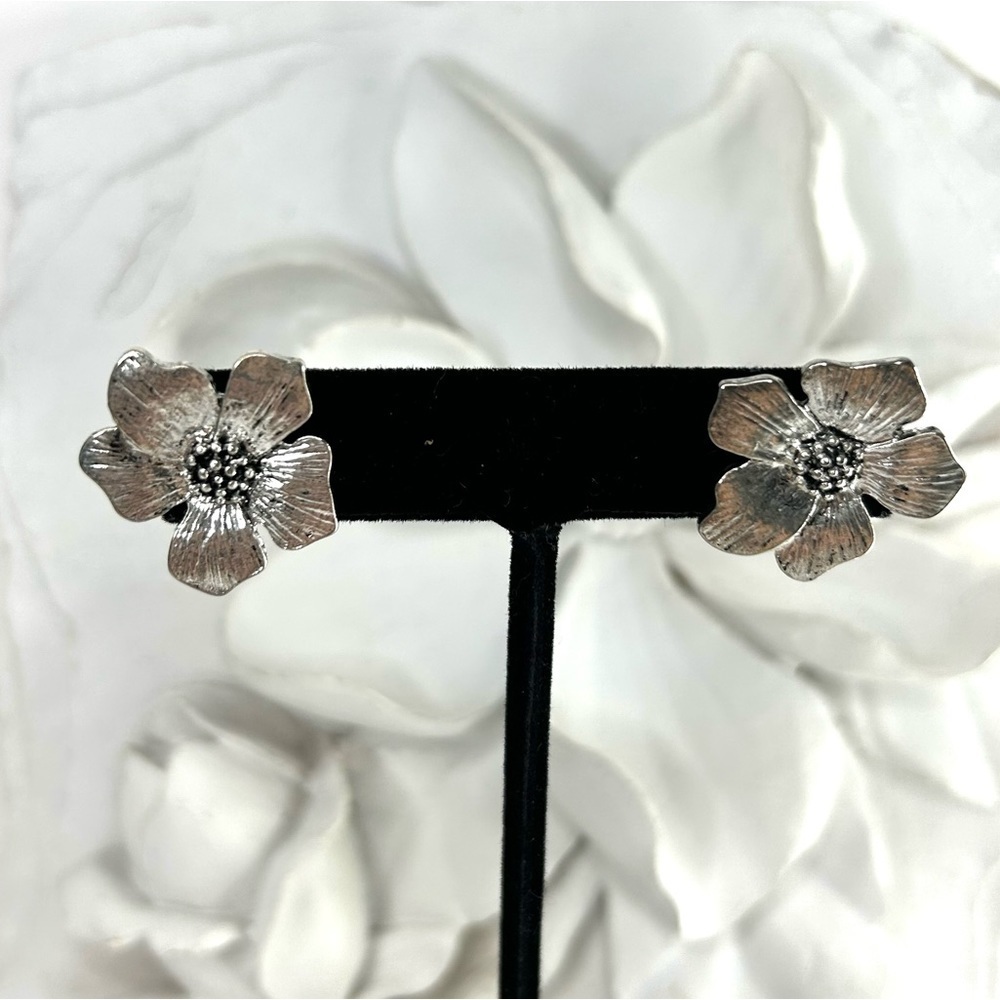 Dogwood Flower Silver Tone Earrings